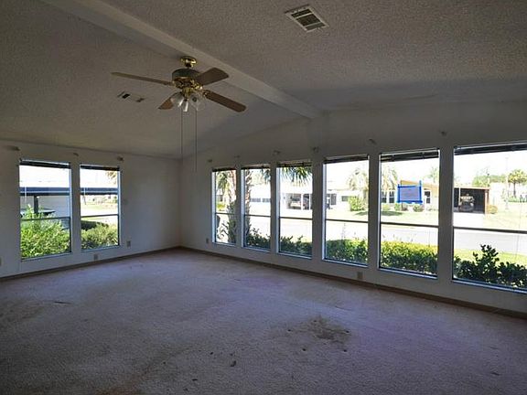 3rd image of 1810 W Schwartz Blvd