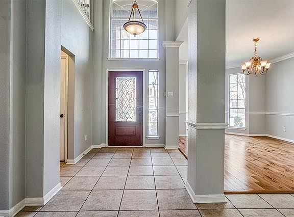 3rd image of 2707 Summerwood Ct