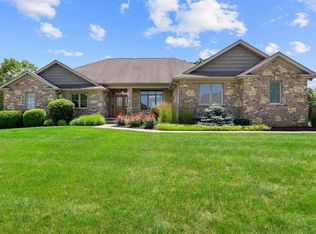 7845 Glenwood Dr, Roscoe, IL 61073