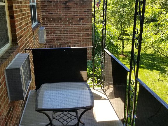 3rd image of 152A N Broadway APT 2G