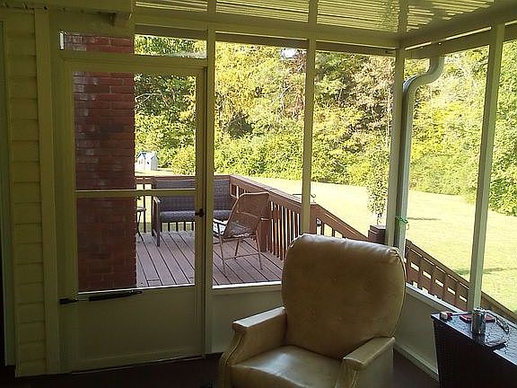 2nd image of 2616 E Hillview Dr
