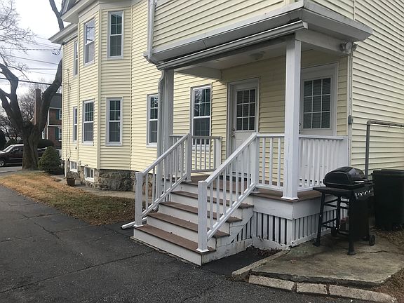 2nd image of 106 Marblehead St Floor 1