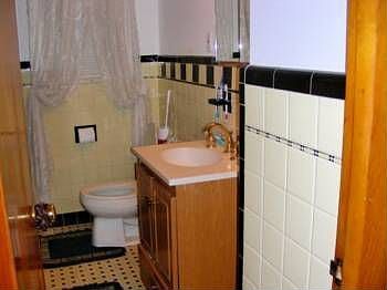 2nd image of 1262 Wheatsheaf Rd