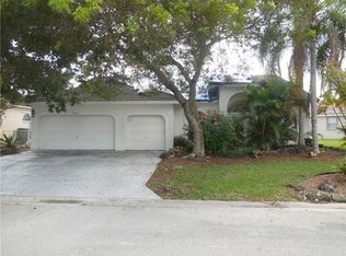 5914 NW 74th St, Parkland, FL 33067