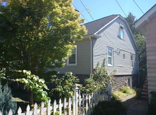 4106 32nd Ave SW, Seattle, WA 98126
