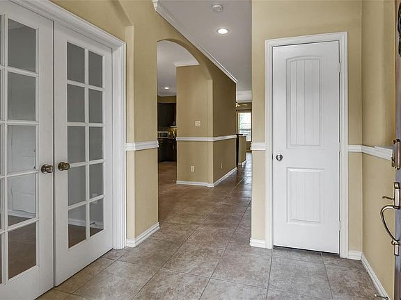 Gorgeous Entryway with French Doors leading to Private Study!!