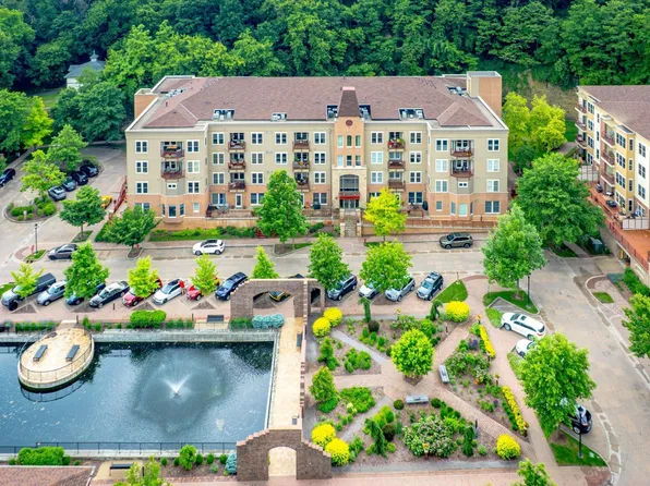 620 Main St N APT 114, Stillwater, MN 55082