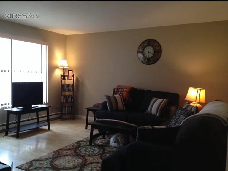 3525 Kingston Cir — Photo 2