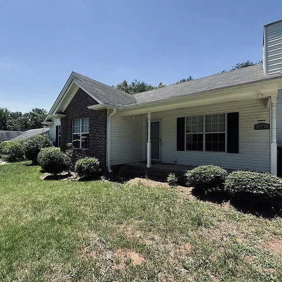 14 Brandt Dr — Photo 1
