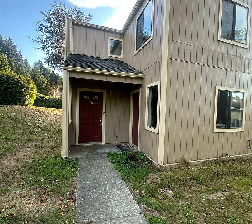 662 Hidden Creek Rd