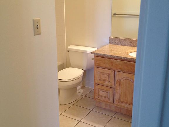 2nd Bathroom