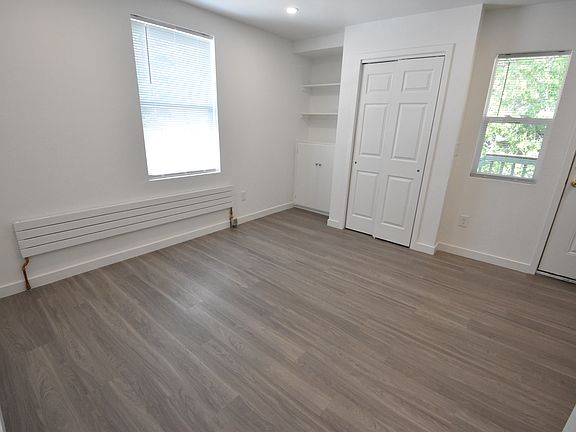 5th image of 963 Marine St #4