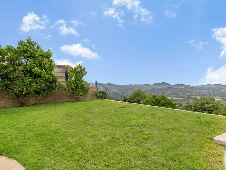 2506 Sapra St — Photo 40