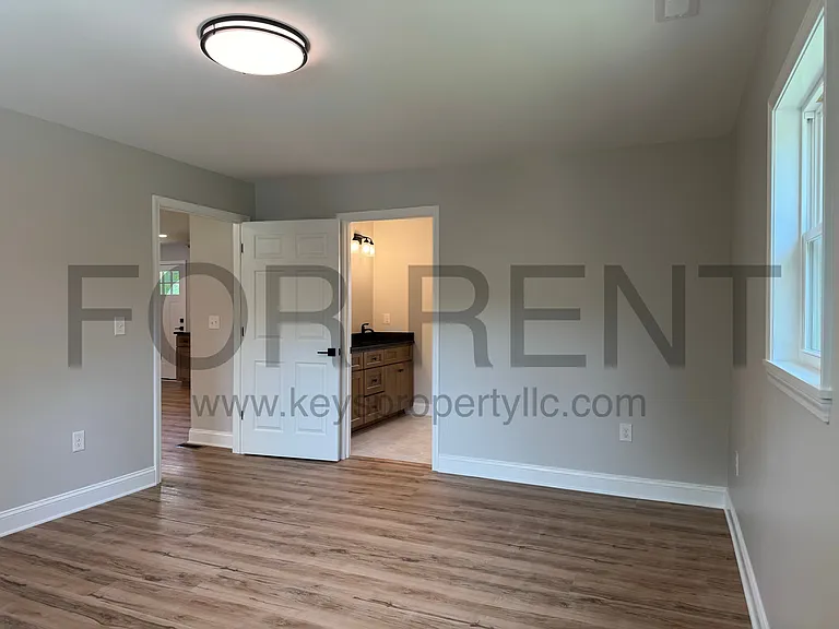 31647 Pinewood Dr — Photo 6