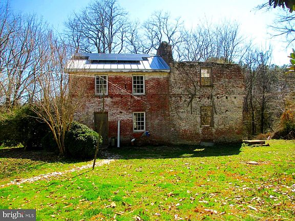4th image of 8355 Broad Neck Rd