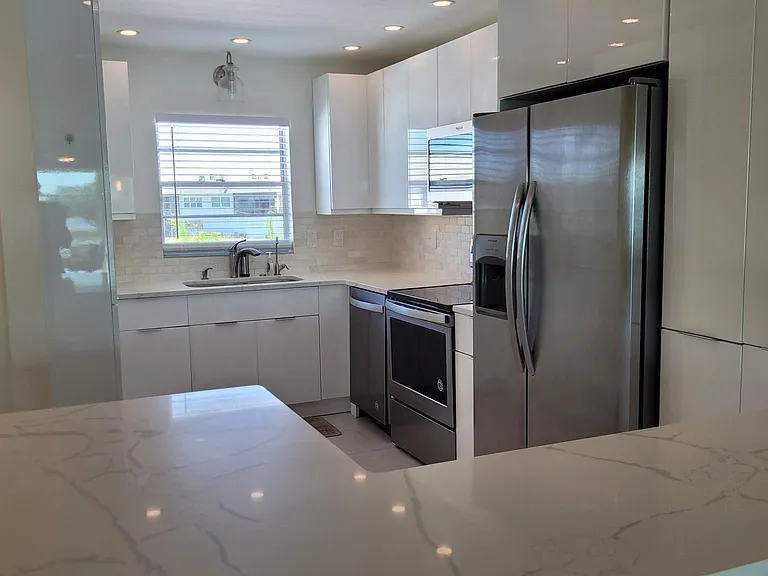 4782 Independence Dr — Photo 6