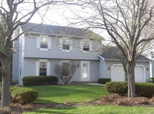 1218 Oakwood Ct, Stoughton, WI 53589