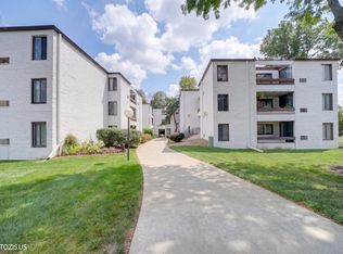 322 W Miner St APT 2A, Arlington Heights, IL 60005