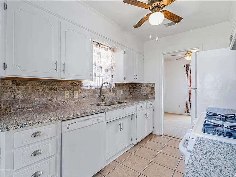 3511 Lanell Dr — Photo 7