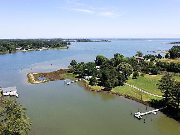 5th image of 524 Blue Water Dr
