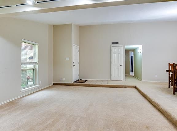 4th image of 1301 Harvest Glen Dr