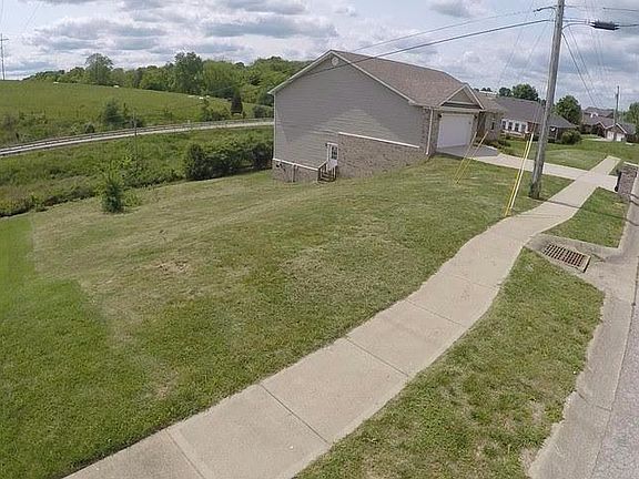4th image of 204 Percheron Dr