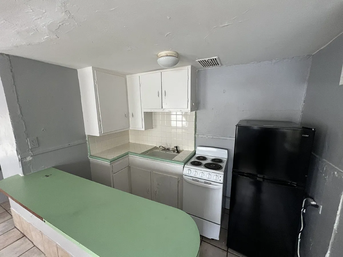 Building Photo - 4309 Fredericksburg Rd #8