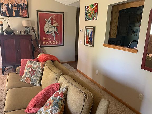 Living Area Pass Thru from Kitchen