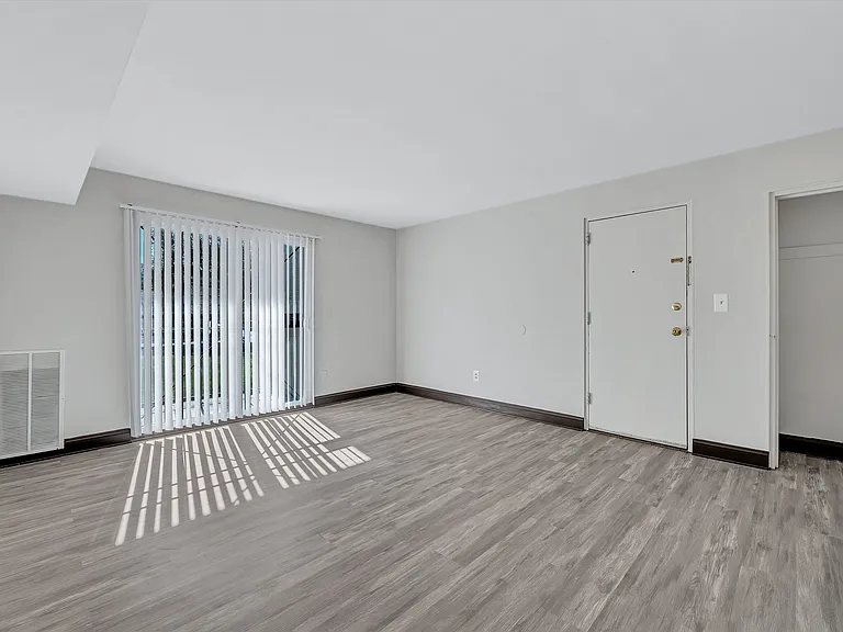 Brookland Manor — Photo 19