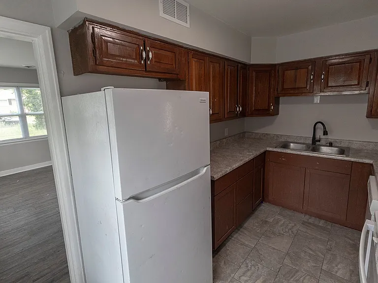 1007 Hardin St — Photo 5
