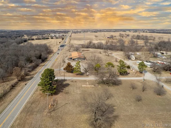 1 S Highway 99, Stroud, OK 74079