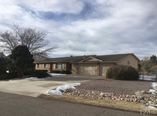 235 S Golfwood Dr E #E, Pueblo, CO 81007