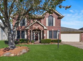1811 Oakedge Dr, Pearland, TX 77581