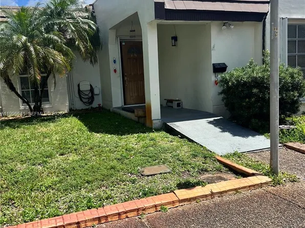 7411 Twin Sabal Dr #7411, Hialeah, FL 33014