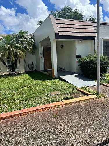 7411 Twin Sabal Dr #7411 Photo 1