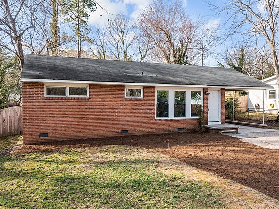 2nd image of 924 Beverly Dr