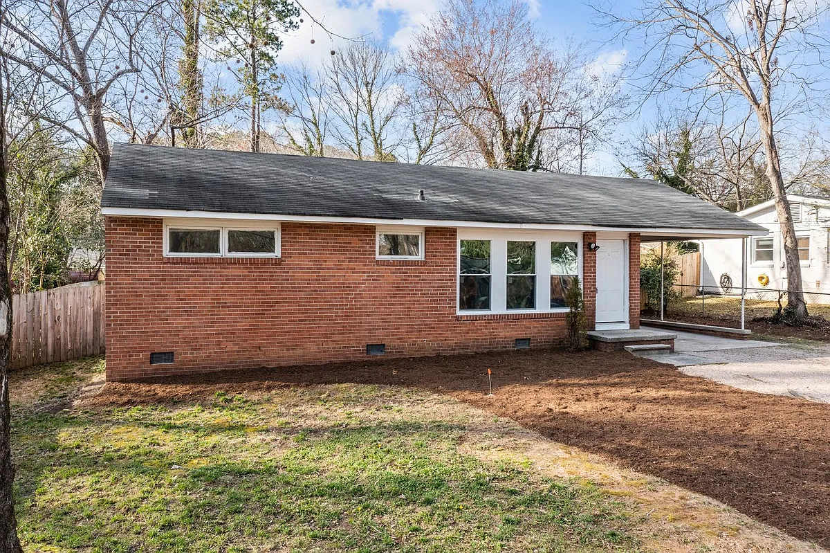Building Photo - 924 Beverly Dr