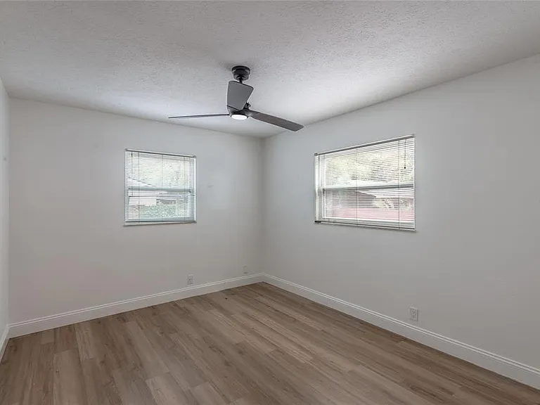 518 Crestover Dr — Photo 13