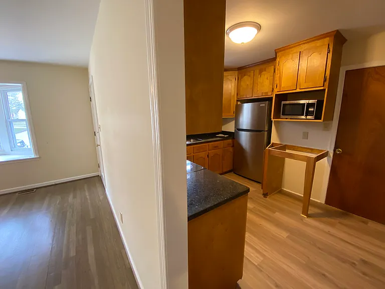 218 Mona Dr — Photo 9