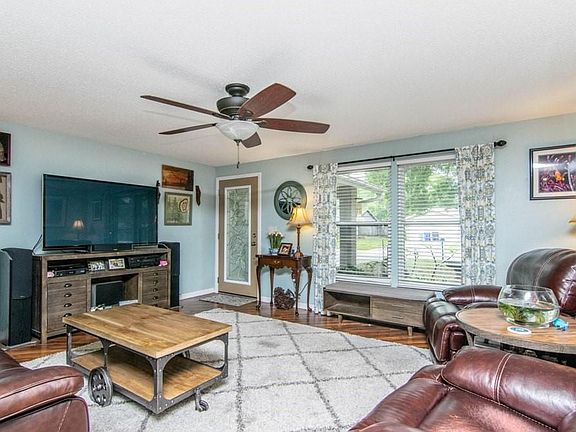 4th image of 12602 Twisted Oak Dr