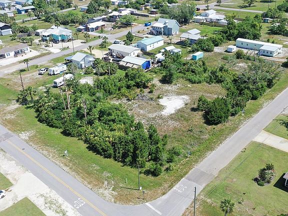 3rd image of 217 Gulf St