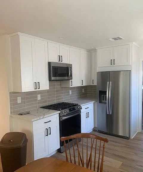 12610 Maryvine St — Photo 2
