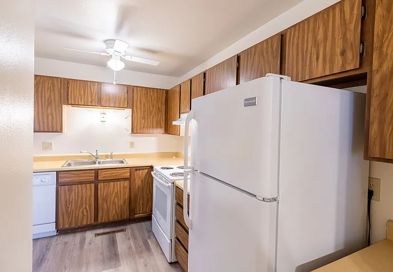 1205 Crook Ave #1 — Photo 7