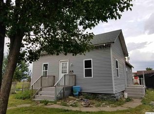 308 N Cedar St, Bowen, IL 62316