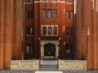 216 Metcalfe St #18, Ottawa, ON K2P 1R1