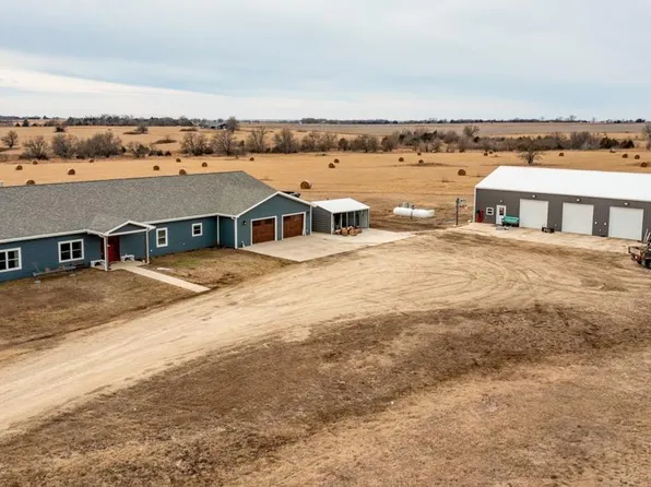 723 Road 280, Americus, KS 66835