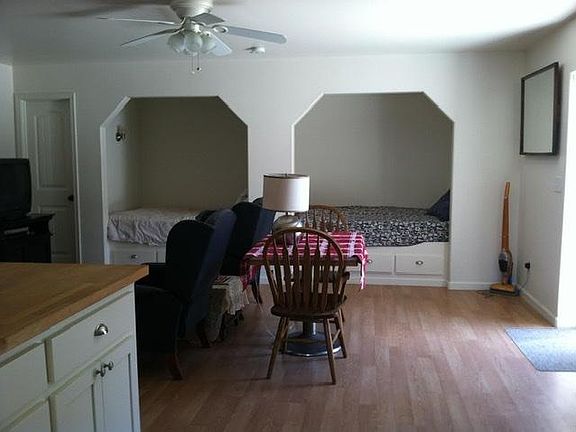 5th image of 10651 Palm Row Dr #B