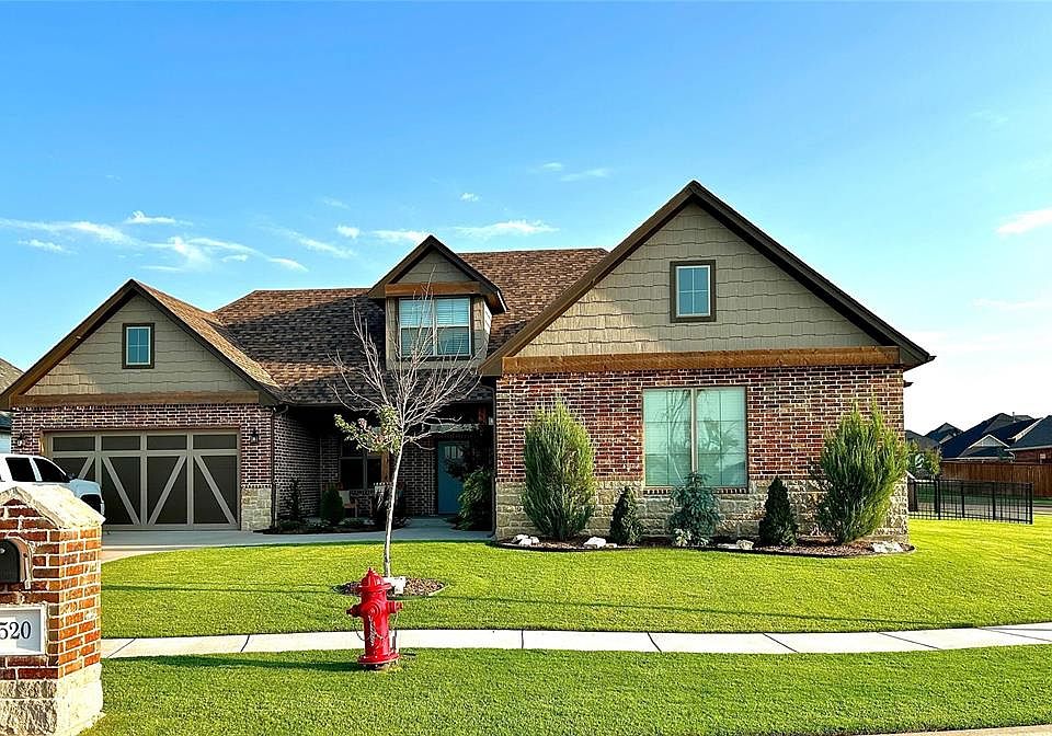 1st image of 520 Mosswood Dr