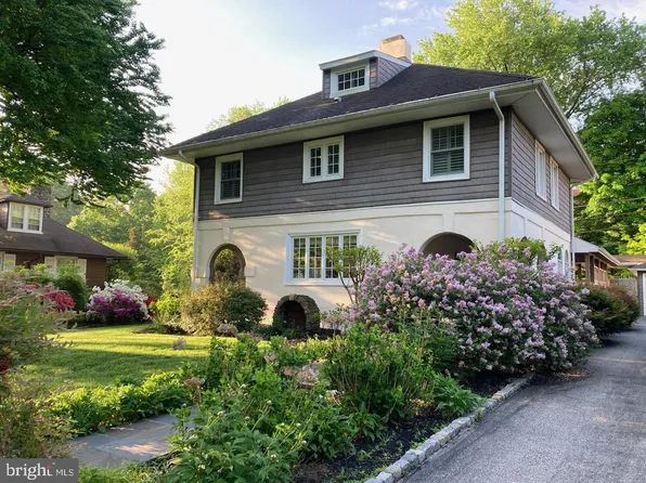 202 Midland Ave, Wayne, PA 19087