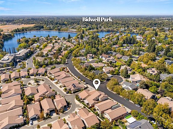 3rd image of 226 Idyllwild Cir